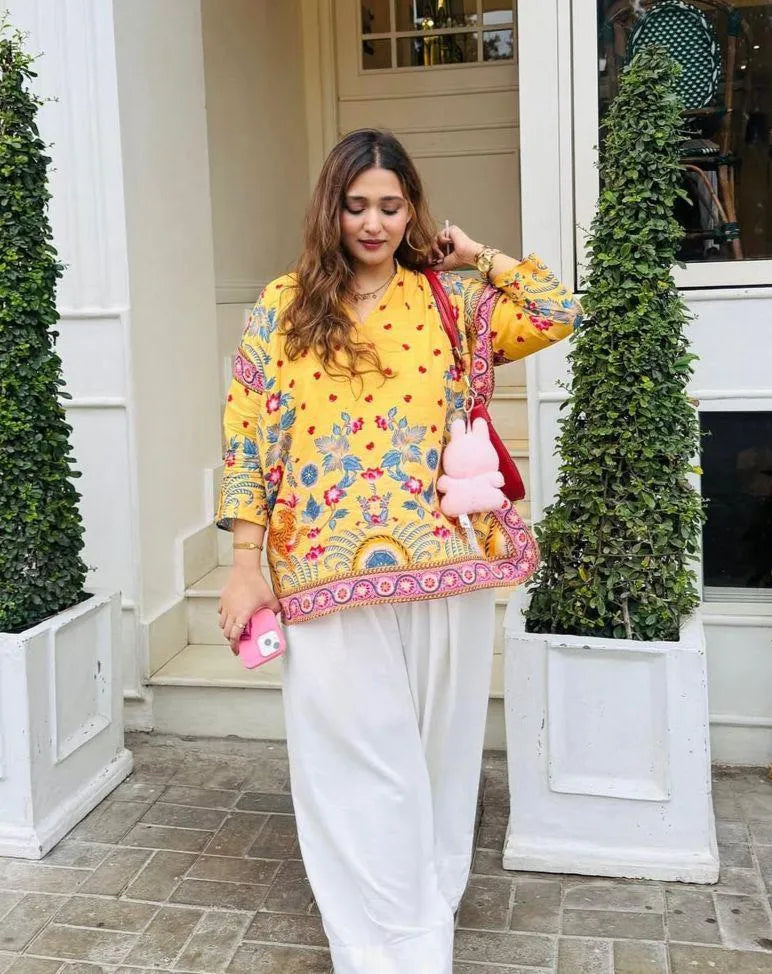 Women's Yellow Printed Kurta Peshawari Medium to Large